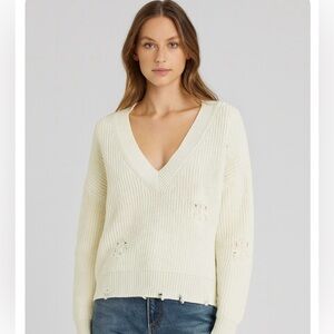 525 America Women's Cream V-Neck Sweater